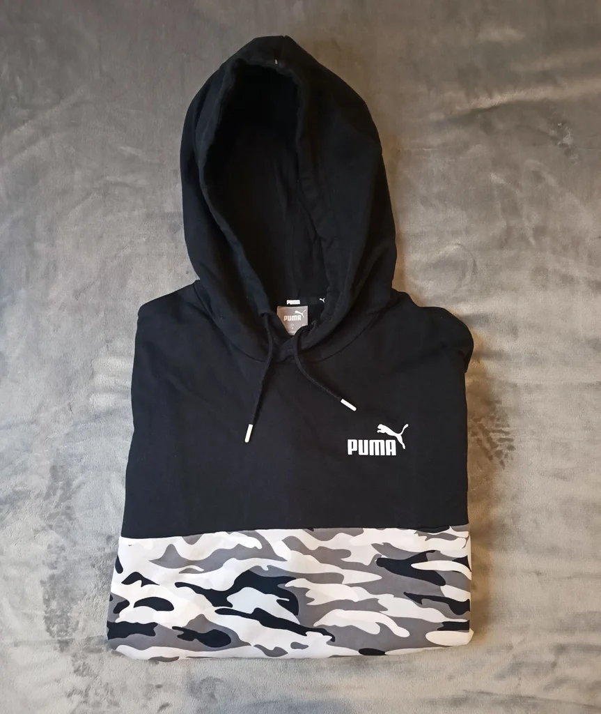 Puma hoodie pull in size M in very good condition with a black and white camouflage colorway – photo 7